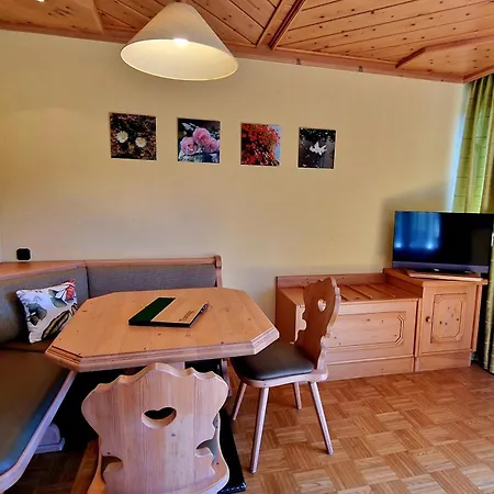 Landgasthof Trattnig Guest house Schiefling am See