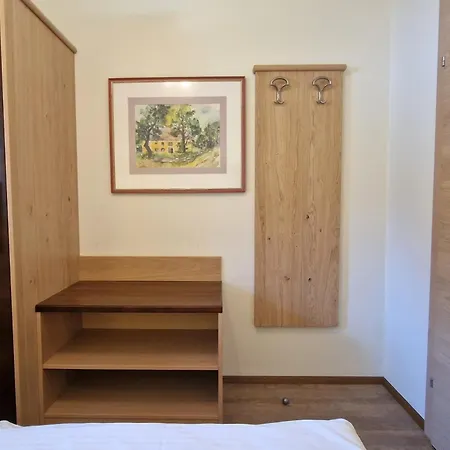 Landgasthof Trattnig Guest house Schiefling am See