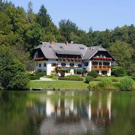 Landgasthof Trattnig Pensión 3*